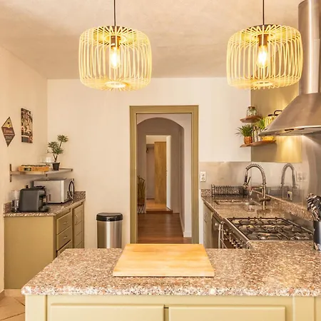 Lisa Porto-vecchio Villa