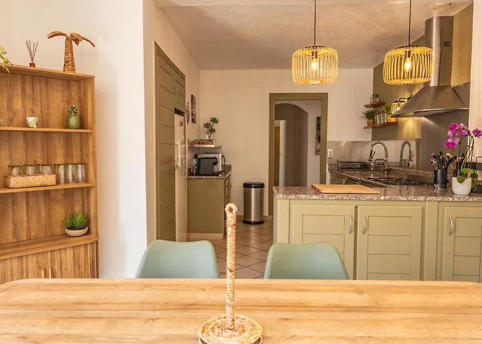 Lisa Porto-vecchio * Porto-Vecchio (Corsica)